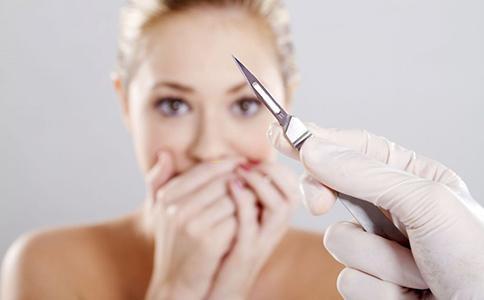 lip touch up