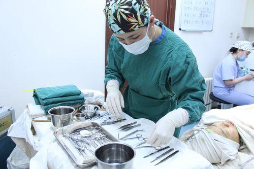 开外眼角疼,会不会把*缝了（开外眼角疼,会不会把*缝了一个洞）